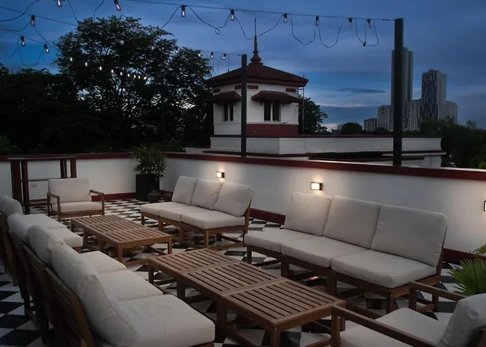 Miranamin Nest Lantana - Luxury In Unique Historic With Garden Access, Indoor Plunge Pool, Self-service Breakfast, Rooftop, Bathtub, Private Kitchen Apartment Manila