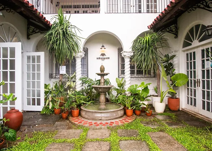 Miranamin Nest Lantana - Luxury In Unique Historic With Garden Access, Indoor Plunge Pool, Self-service Breakfast, Rooftop, Bathtub, Private Kitchen *